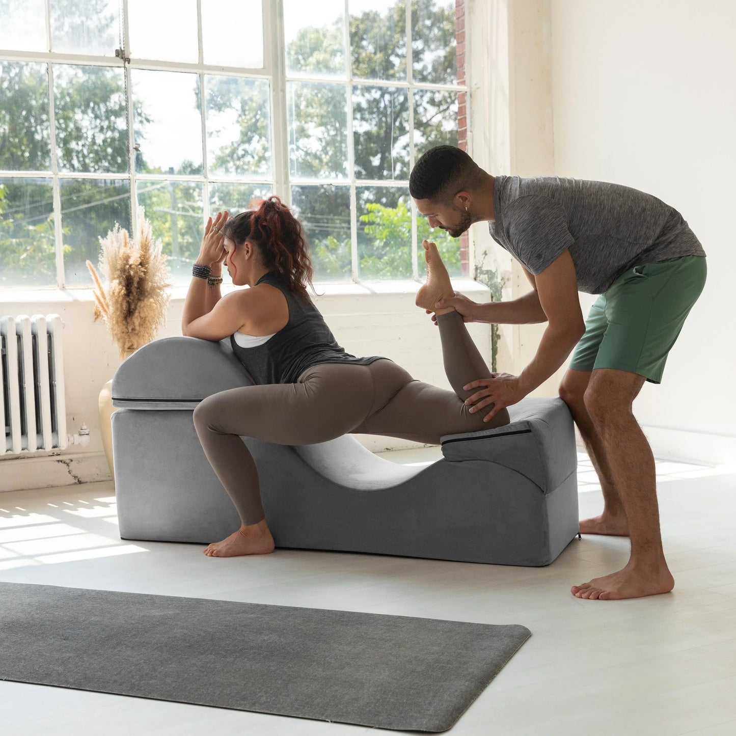 Avana Kami Convertible Chaise / Yoga & Massage - 2-In-1 Ottoman with Concealed Fold Out Yoga Lounge Chair, Microvelvet - N/A