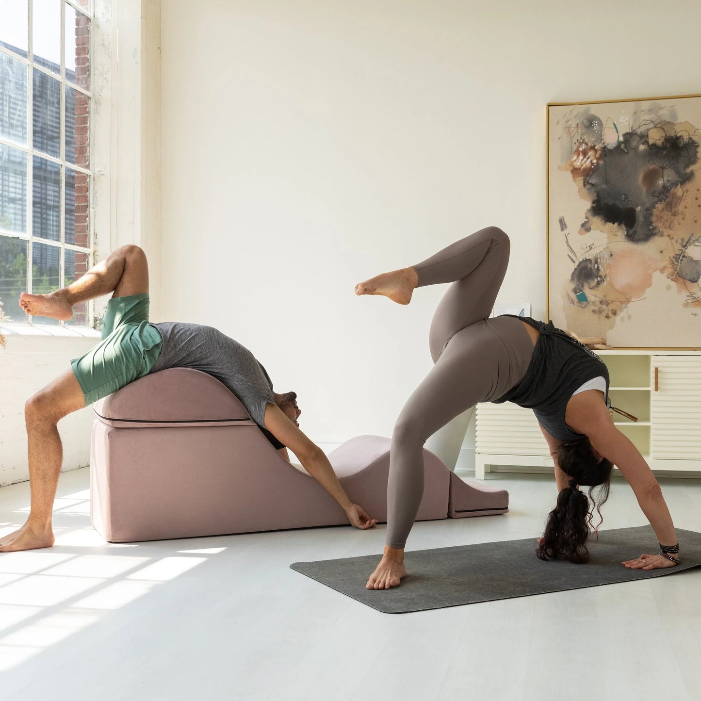 Avana Kami Convertible Chaise / Yoga & Massage - 2-In-1 Ottoman with Concealed Fold Out Yoga Lounge Chair, Microvelvet - N/A