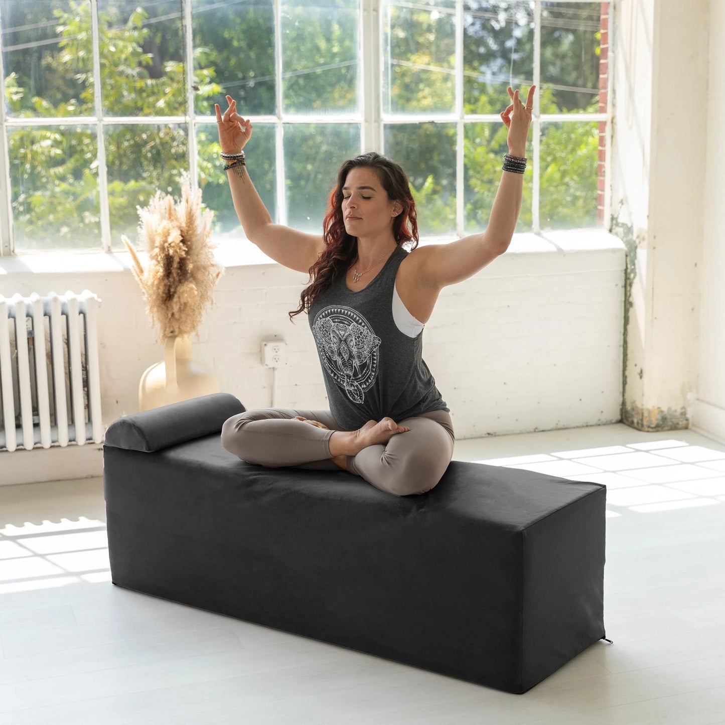 Avana Kami Convertible Chaise / Yoga & Massage - 2-In-1 Ottoman with Concealed Fold Out Yoga Lounge Chair, Microvelvet - N/A