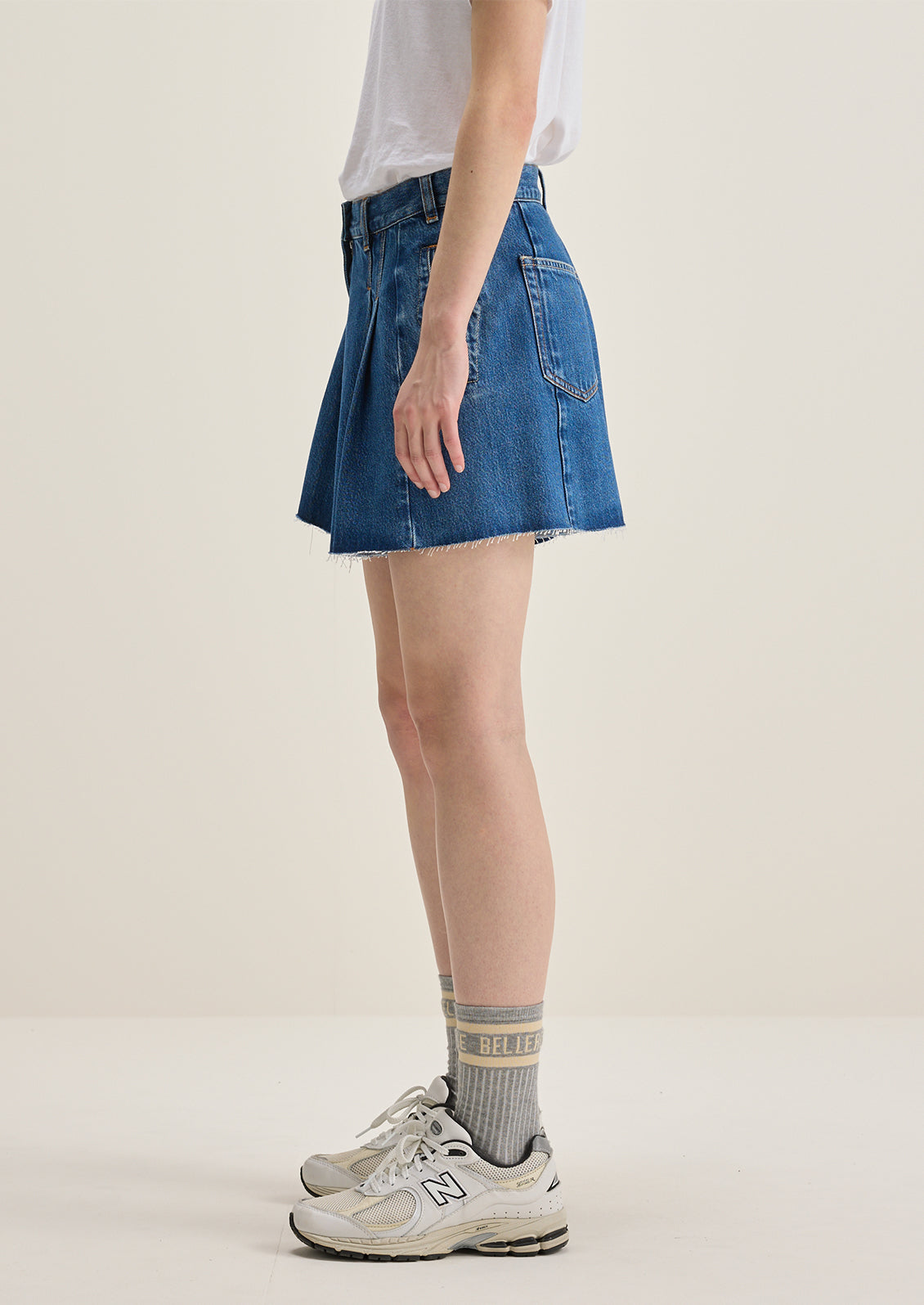 Refreshing and versatile retro blue shorts