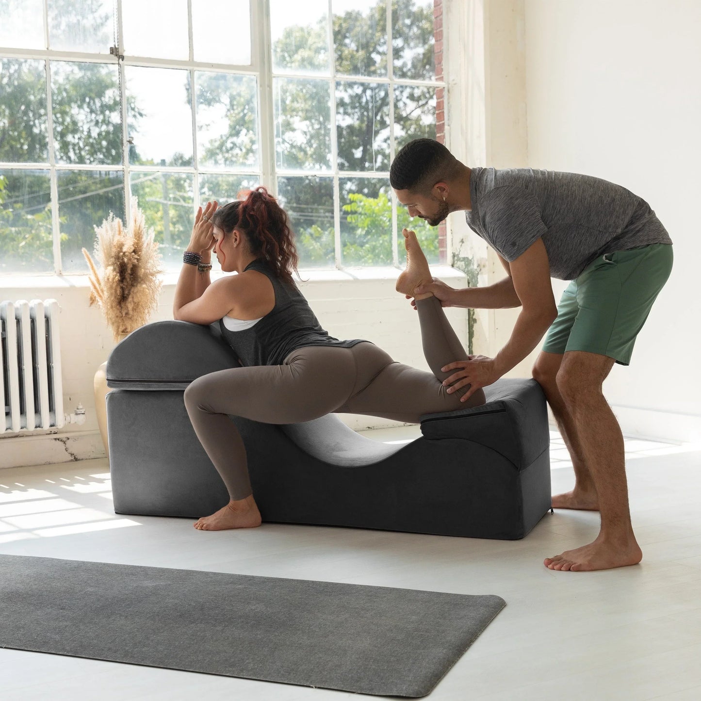 Avana Kami Convertible Chaise / Yoga & Massage - 2-In-1 Ottoman with Concealed Fold Out Yoga Lounge Chair, Microvelvet - N/A